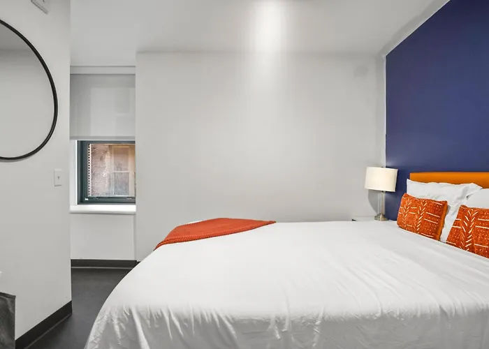 Cozysuites At William Apartment