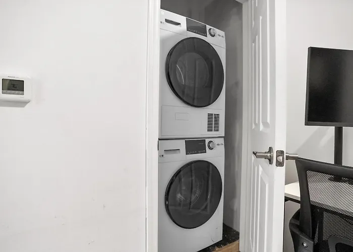 Cozysuites At William *
